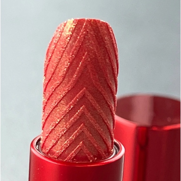 Uoma Beauty Savage Black Magic High Shine Lipstick Hypnotic Impact BNIB - Picture 1 of 12